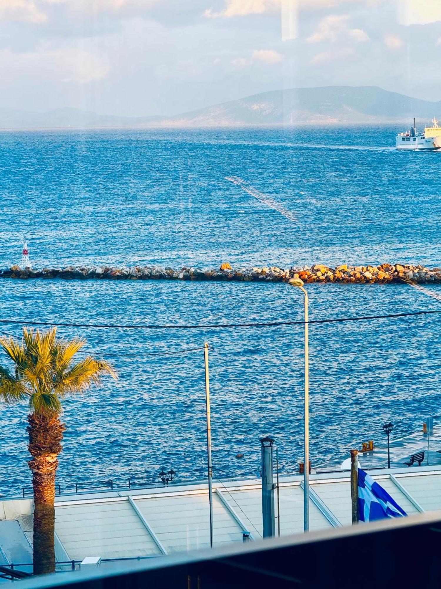 Appartamento Blue Horizon Gem On The Port Rafína Esterno foto